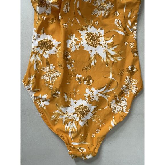 Nip Tuck Swim One Piece Swimsuit Floral Ruched Swimwear - Picture 6 of 9